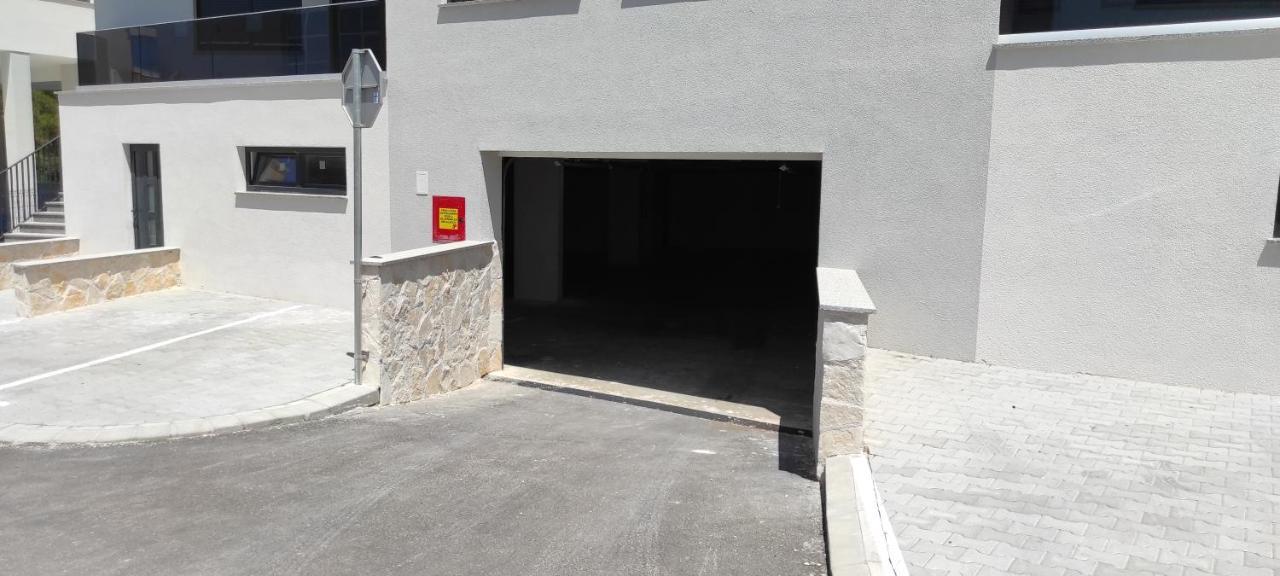 My Adriatic Place With Private Garden And Garage Apartman Sibenik